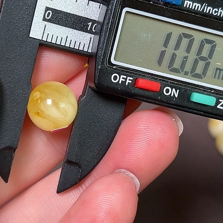 蜜蜡未镶嵌裸石微瑕98