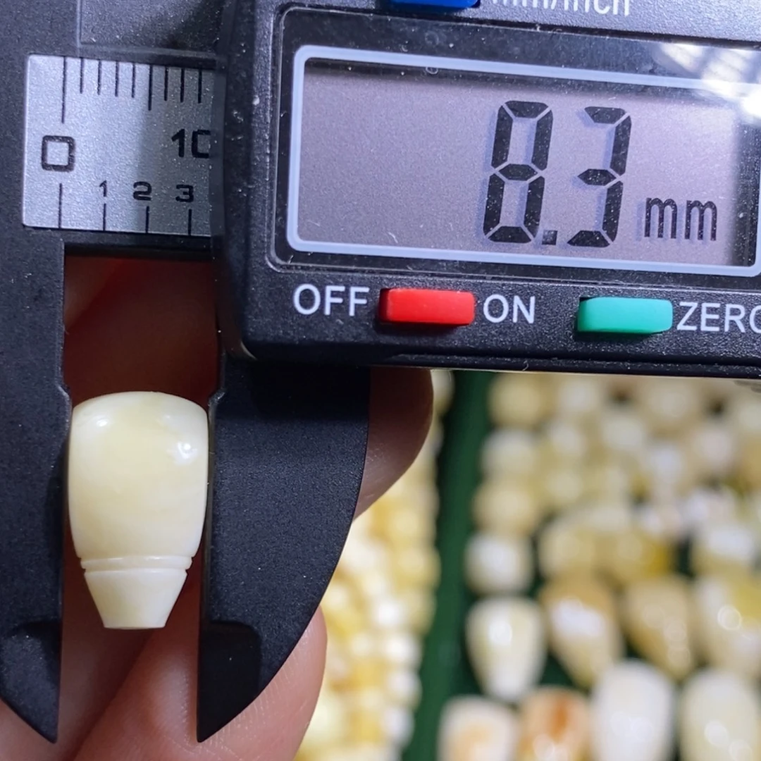 蜜蜡未镶嵌裸石配饰