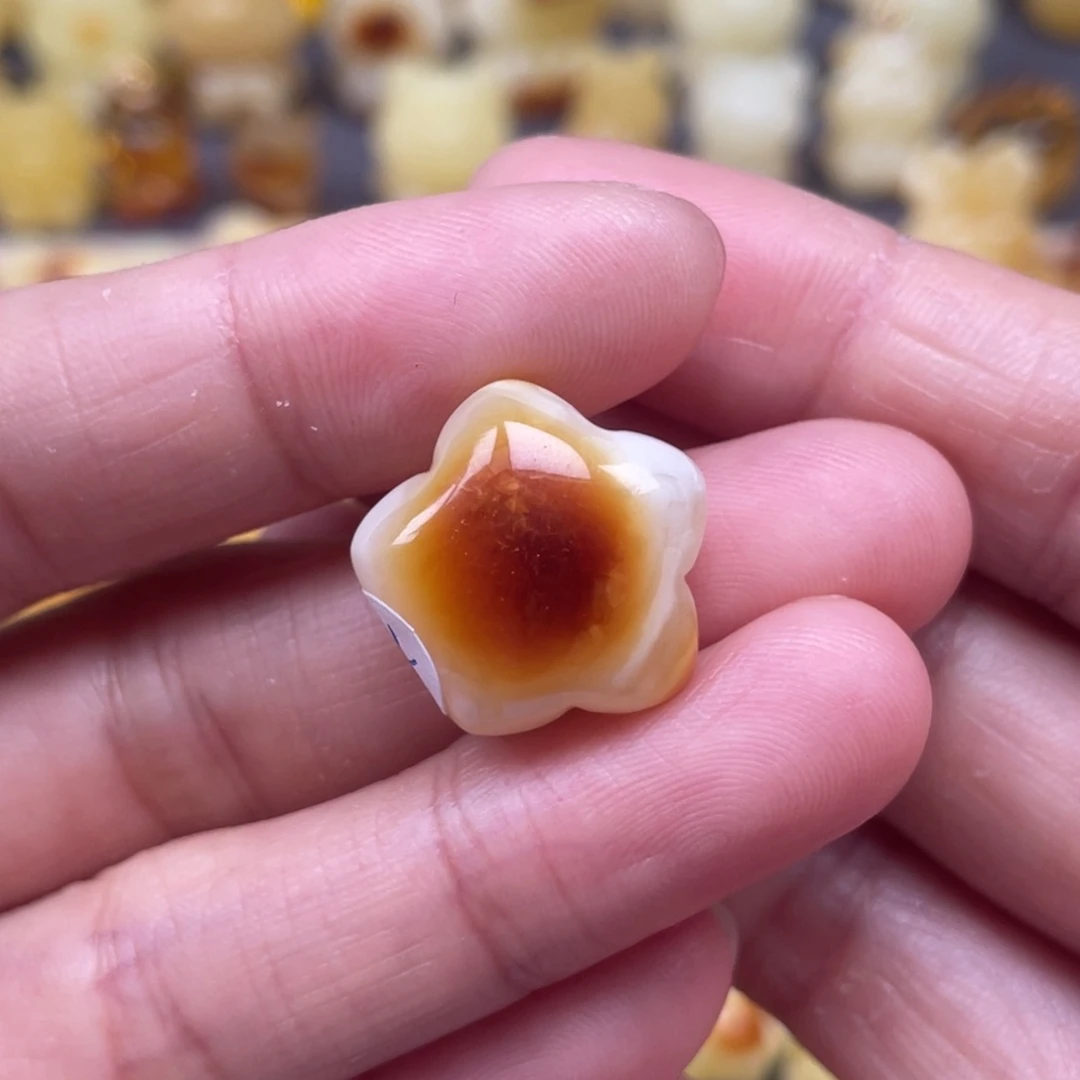 未镶嵌琥珀裸石蜜蜡