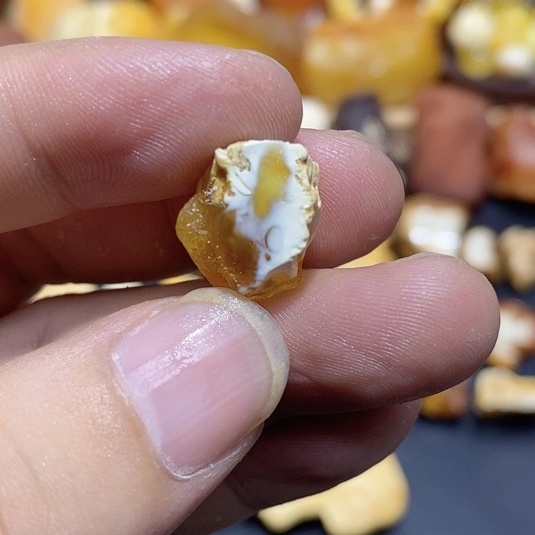 *****定制琥珀蜜蜡原石定制