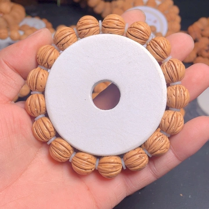 桃核吊坠宁**远绣球手串