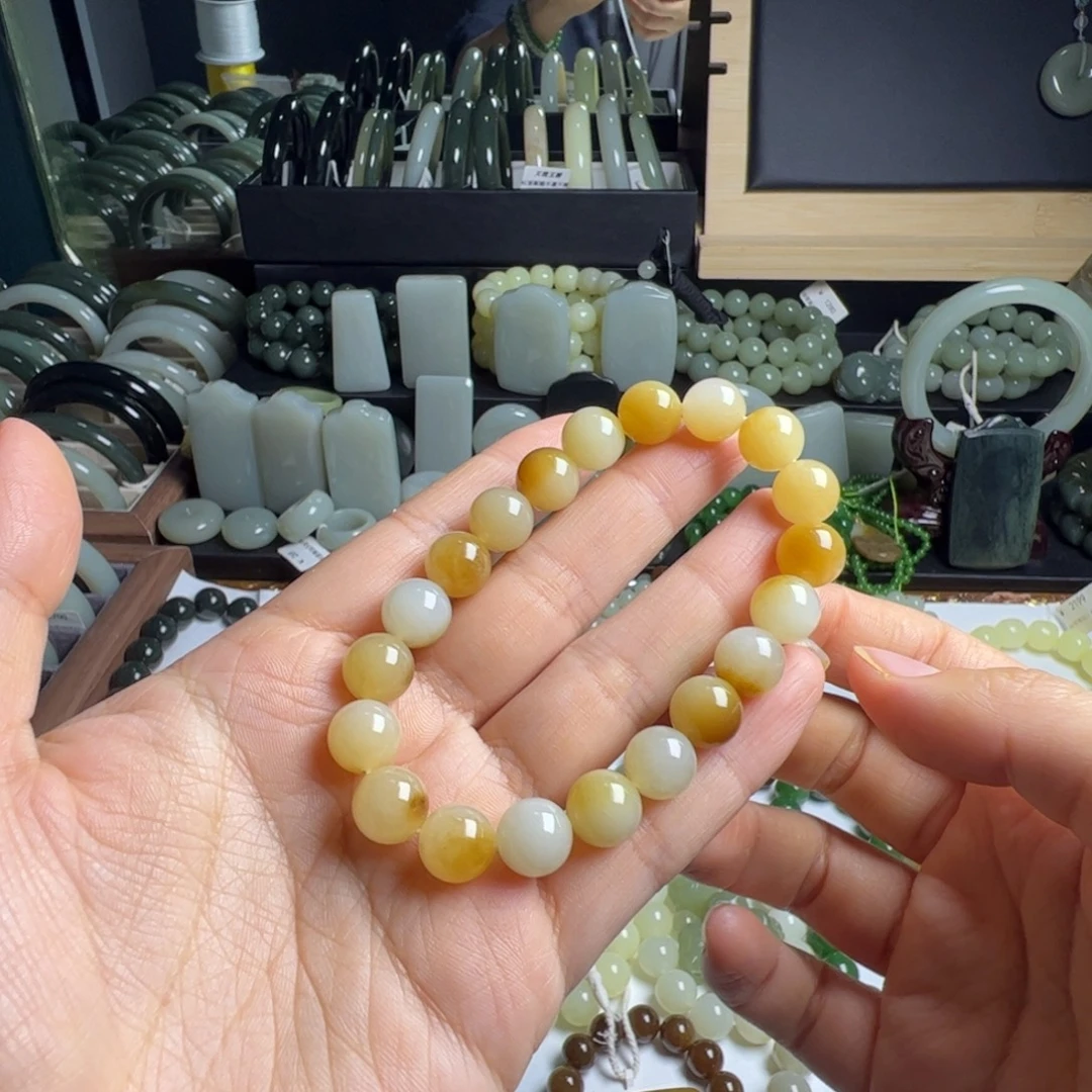 陌***倾和田玉未镶嵌手链