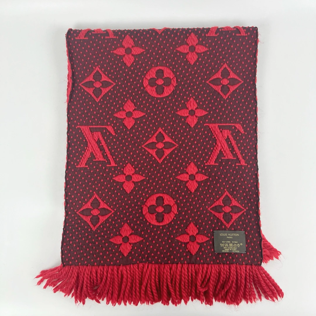 99新 LouisVuitton/路易威登 红色双面流苏羊毛围巾 99新 sz0245
