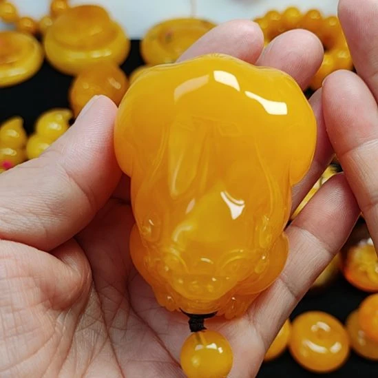 蜜蜡吊坠(赠链)未镶嵌