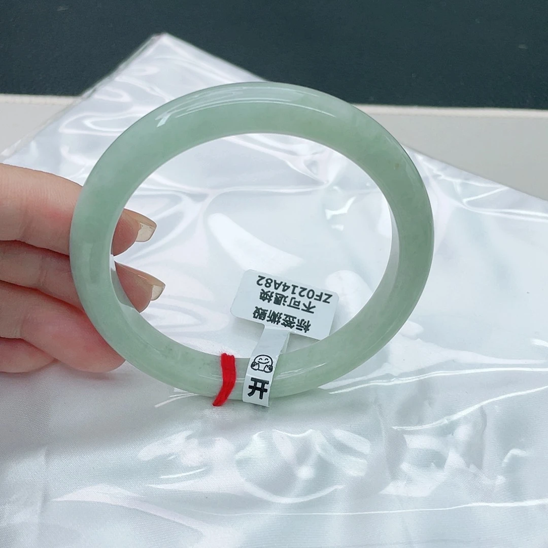 翡翠手镯未镶嵌正59