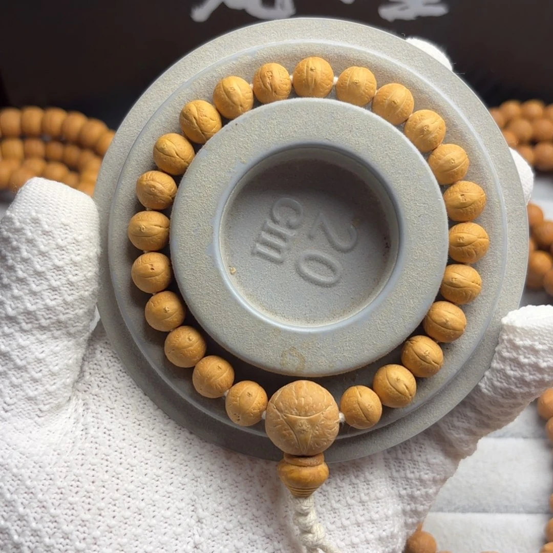 胡***然吊坠凤眼菩提凤眼菩提1.0尺寸矮壮头货