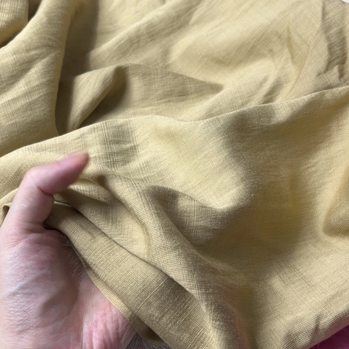 棉混纺浅卡其1.5米。