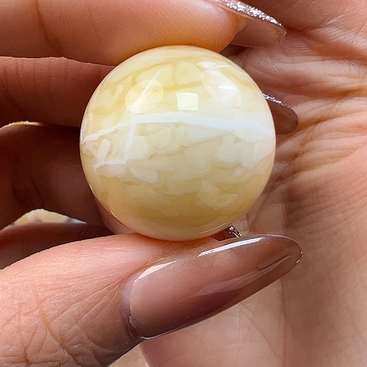 蜜蜡未镶嵌珠宝奇石