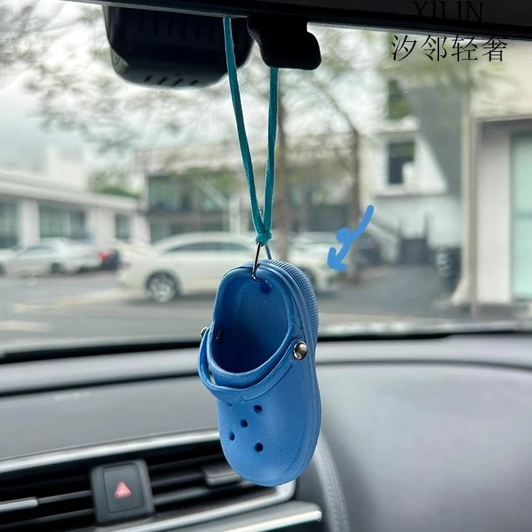 车载持久淡香薰香氛车内挂件汽车香片迷你可爱创意洞洞鞋香香百年