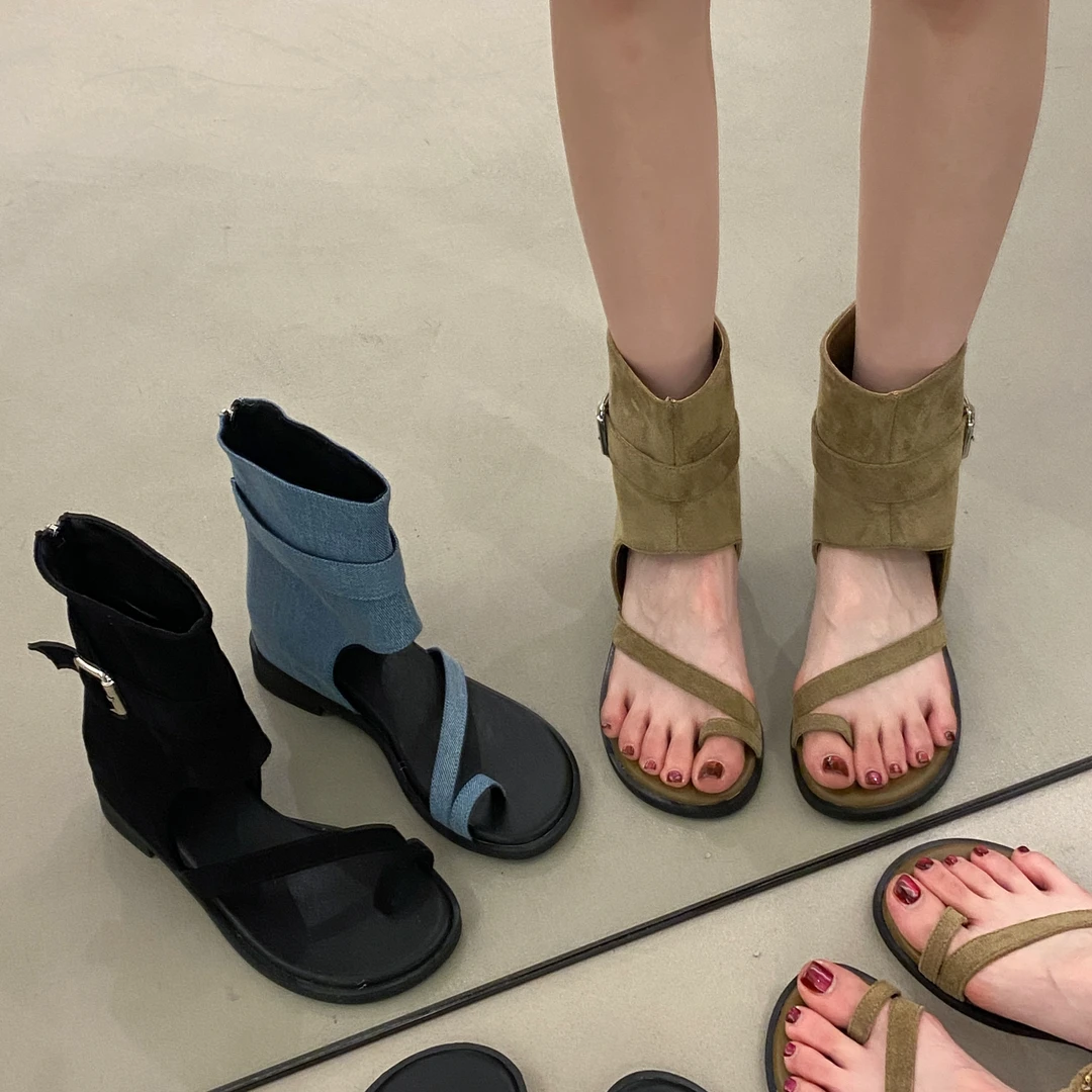 贾不假凉鞋女款2025新款夏季流行复古百搭舒适透气显瘦套趾凉靴子