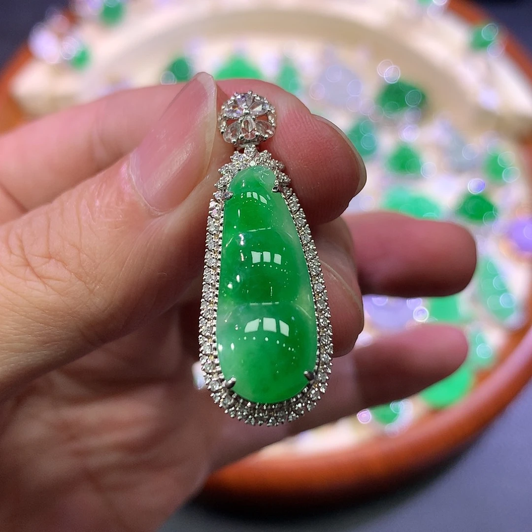 翡翠18K金镶嵌吊坠(不含链)
