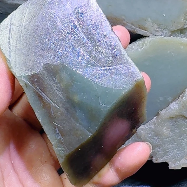 和田玉未镶嵌珠宝半成品