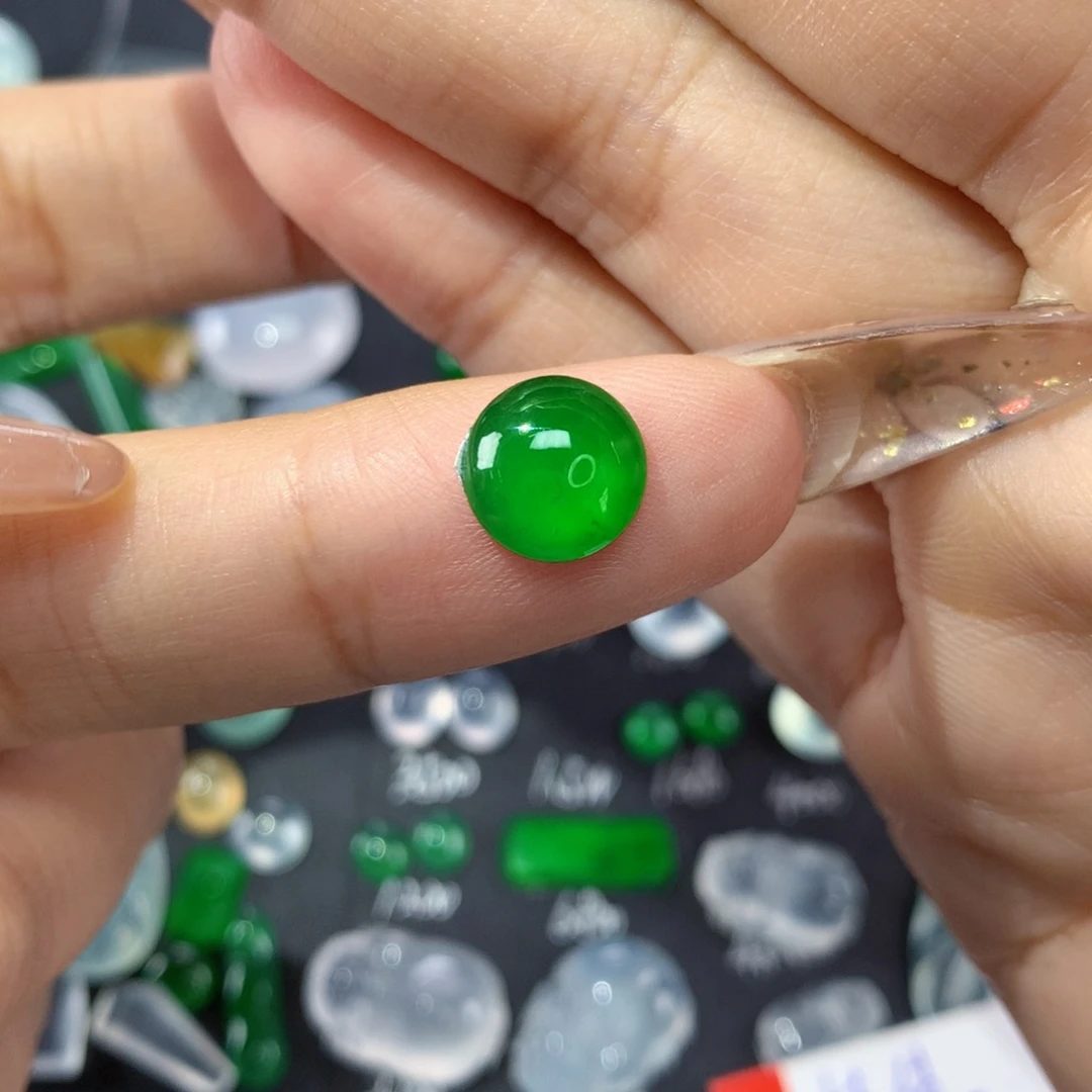 翡翠颈饰未镶嵌纯天然翡翠A货