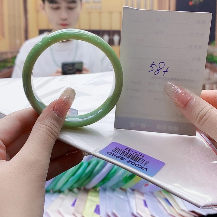 翡翠手镯未镶嵌Check