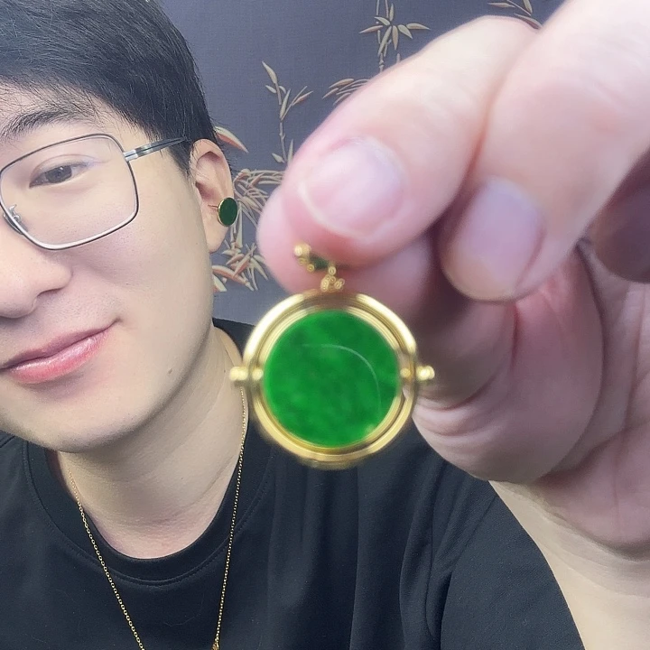 翡翠吊坠(不含链)银S925镶嵌特价 有白点