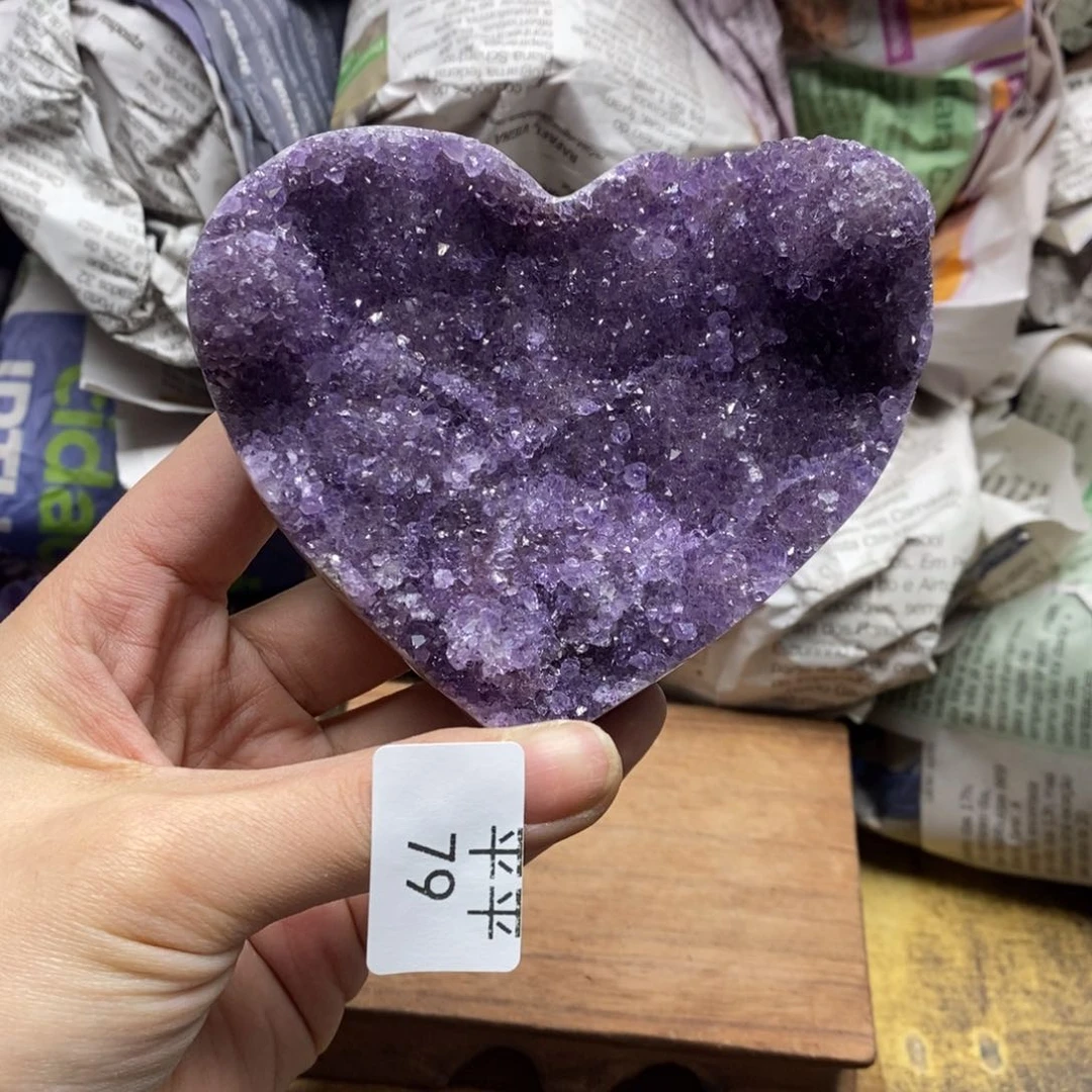 紫晶乌拉圭未镶嵌