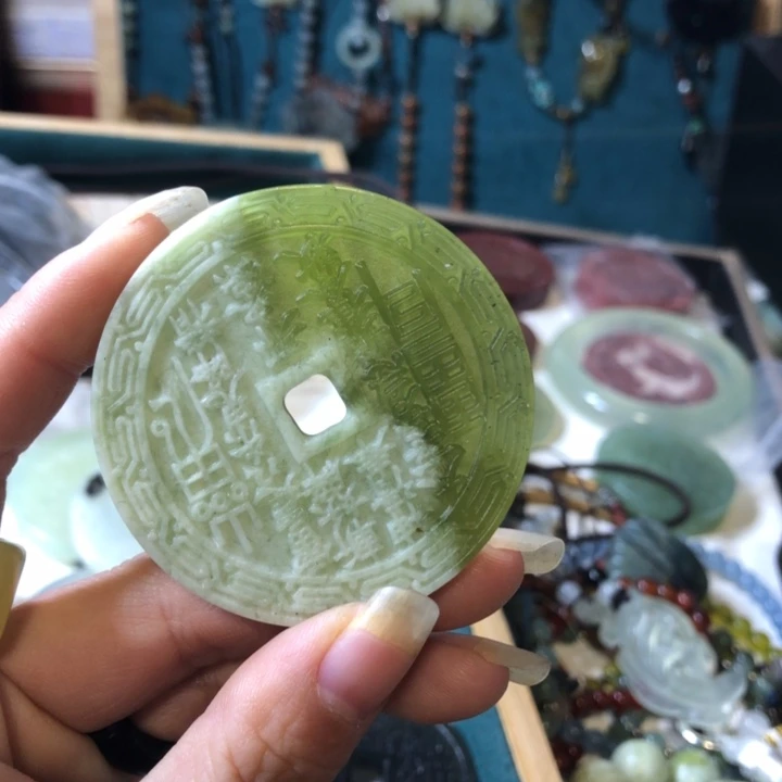 岫玉未镶嵌岫玉挂件