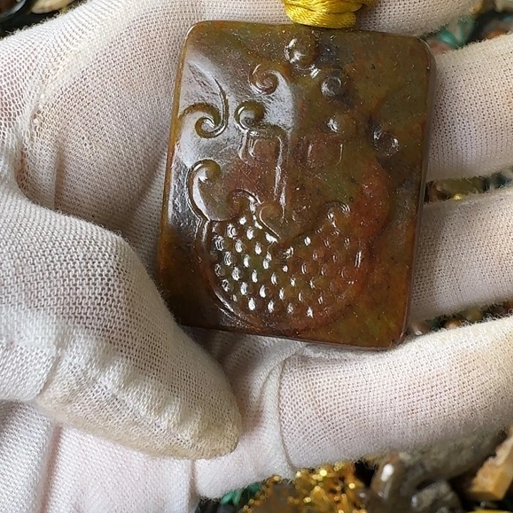 和田玉未镶嵌挂件