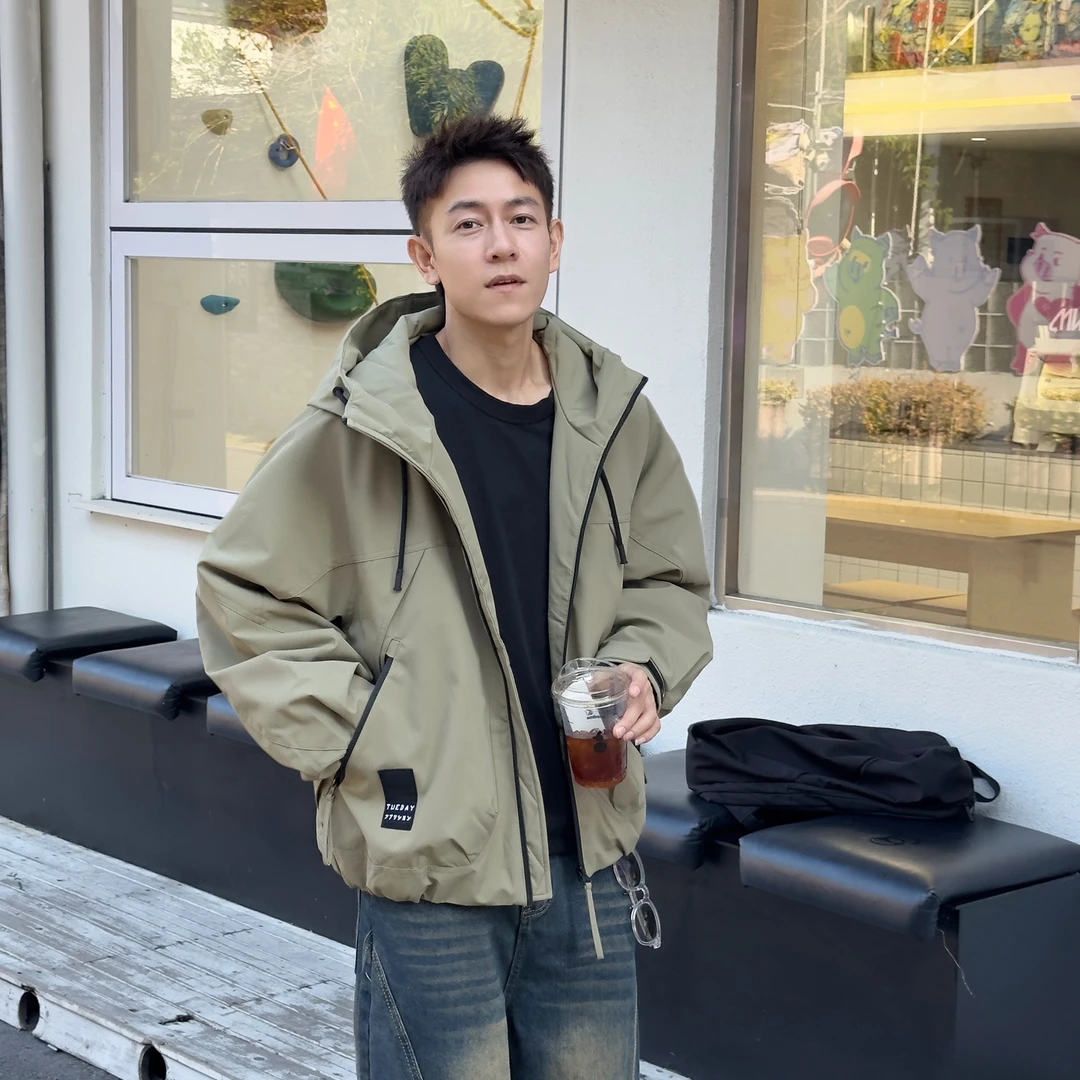 冬季新款拼接夹棉冲锋衣情侣款宽松连帽加棉夹克拉链口袋棉衣外套