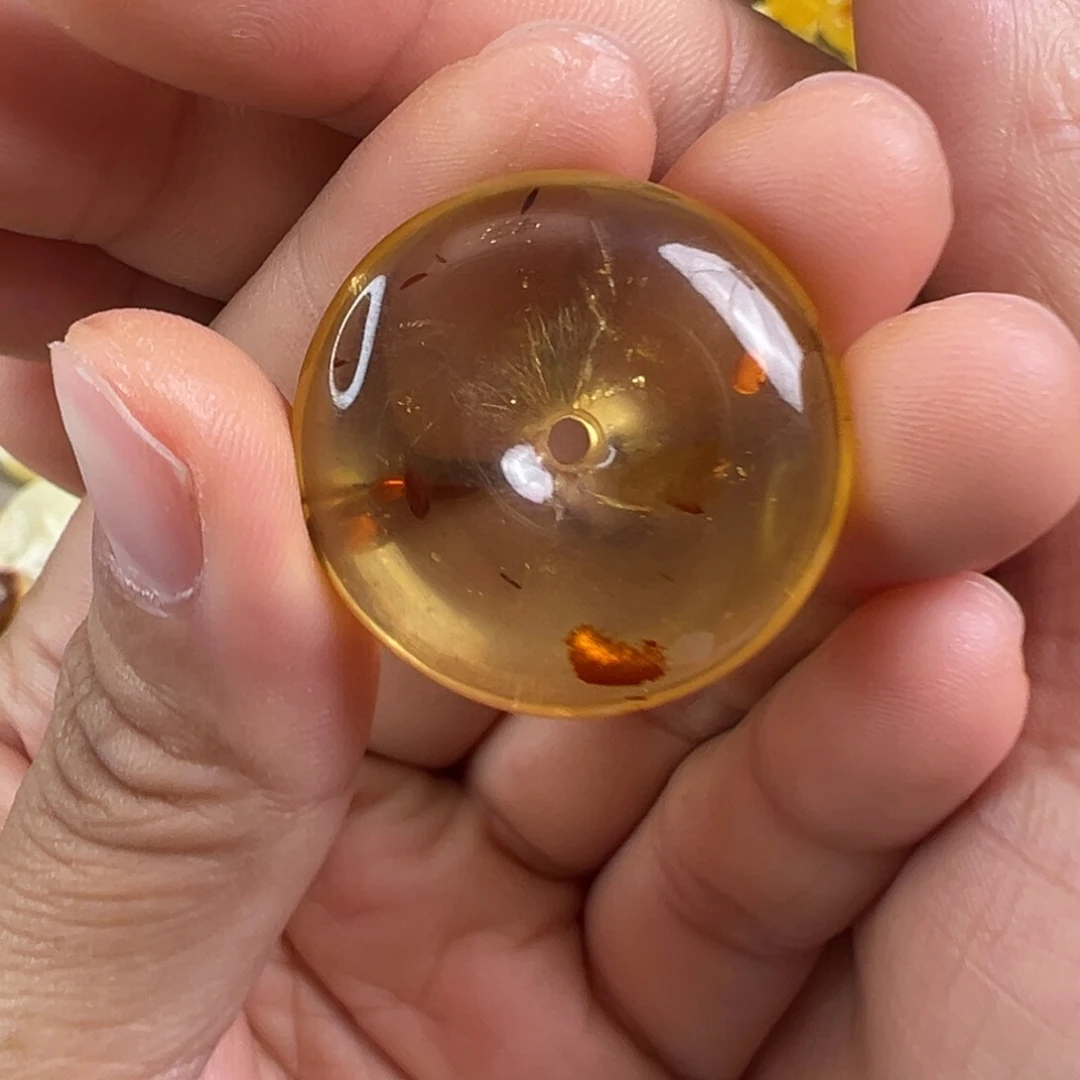 琥珀未镶嵌裸石琥珀