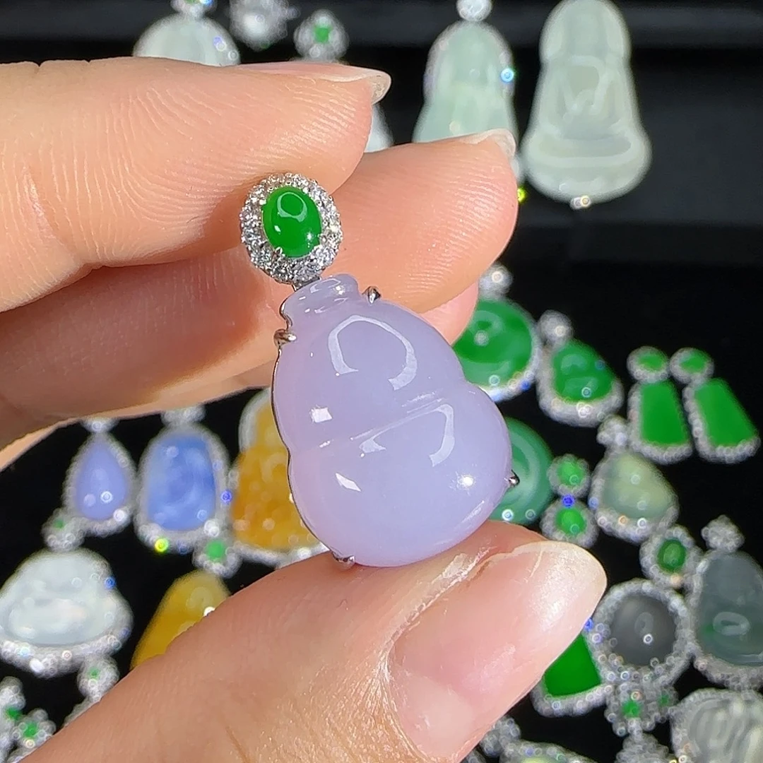 翡翠18K金镶嵌颈饰天然翡翠