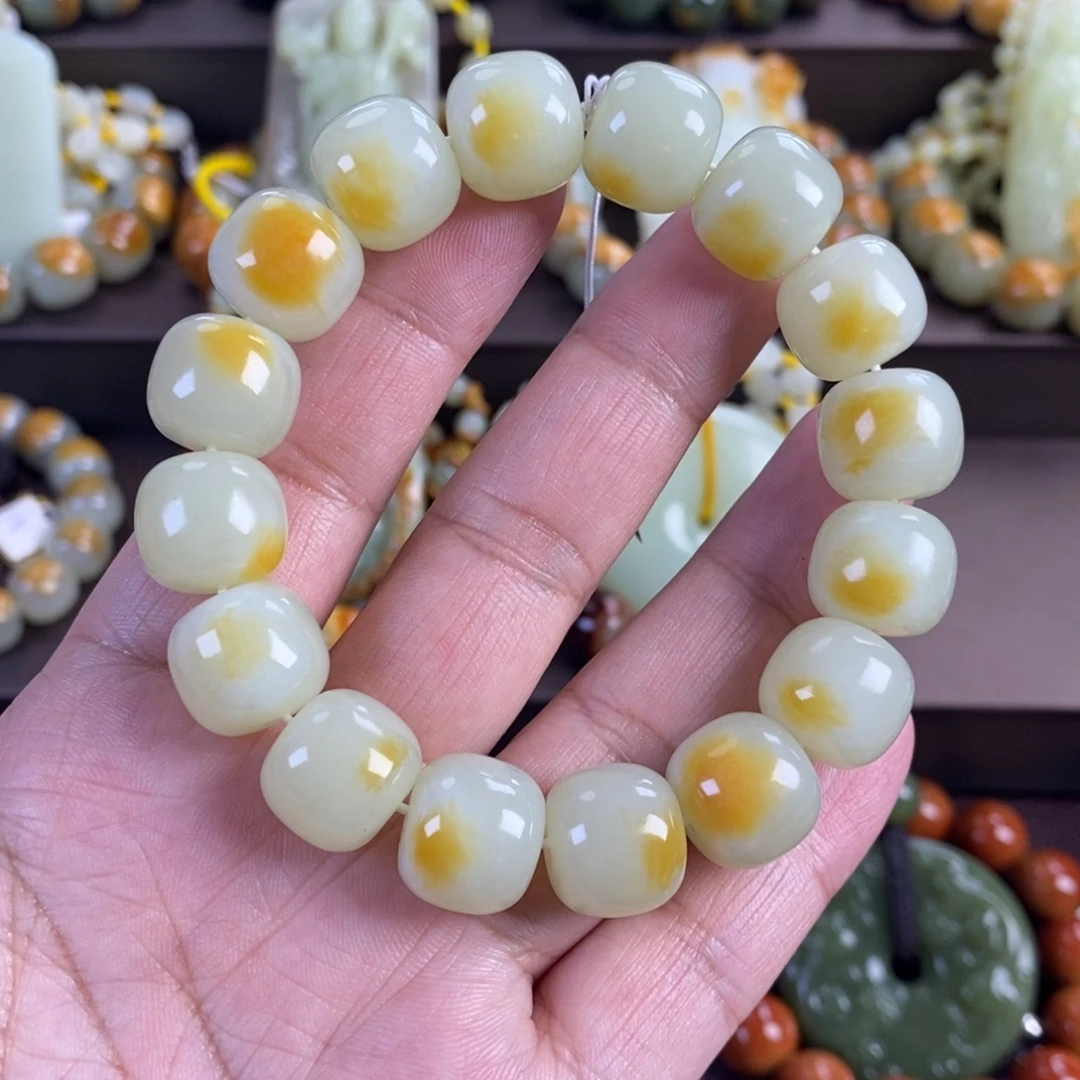 透闪石质玉未镶嵌手串