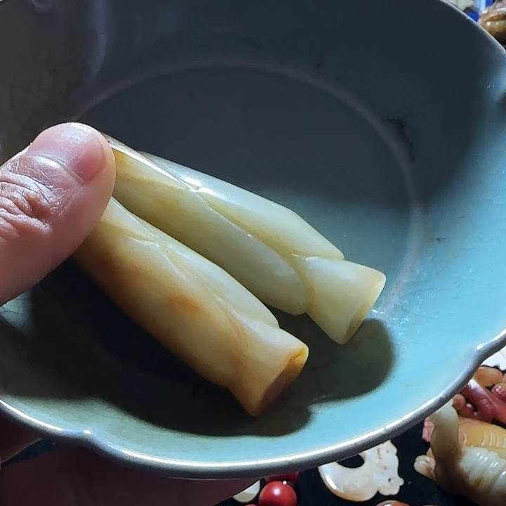 泰***缘大叶紫檀（黑酸枝木类）