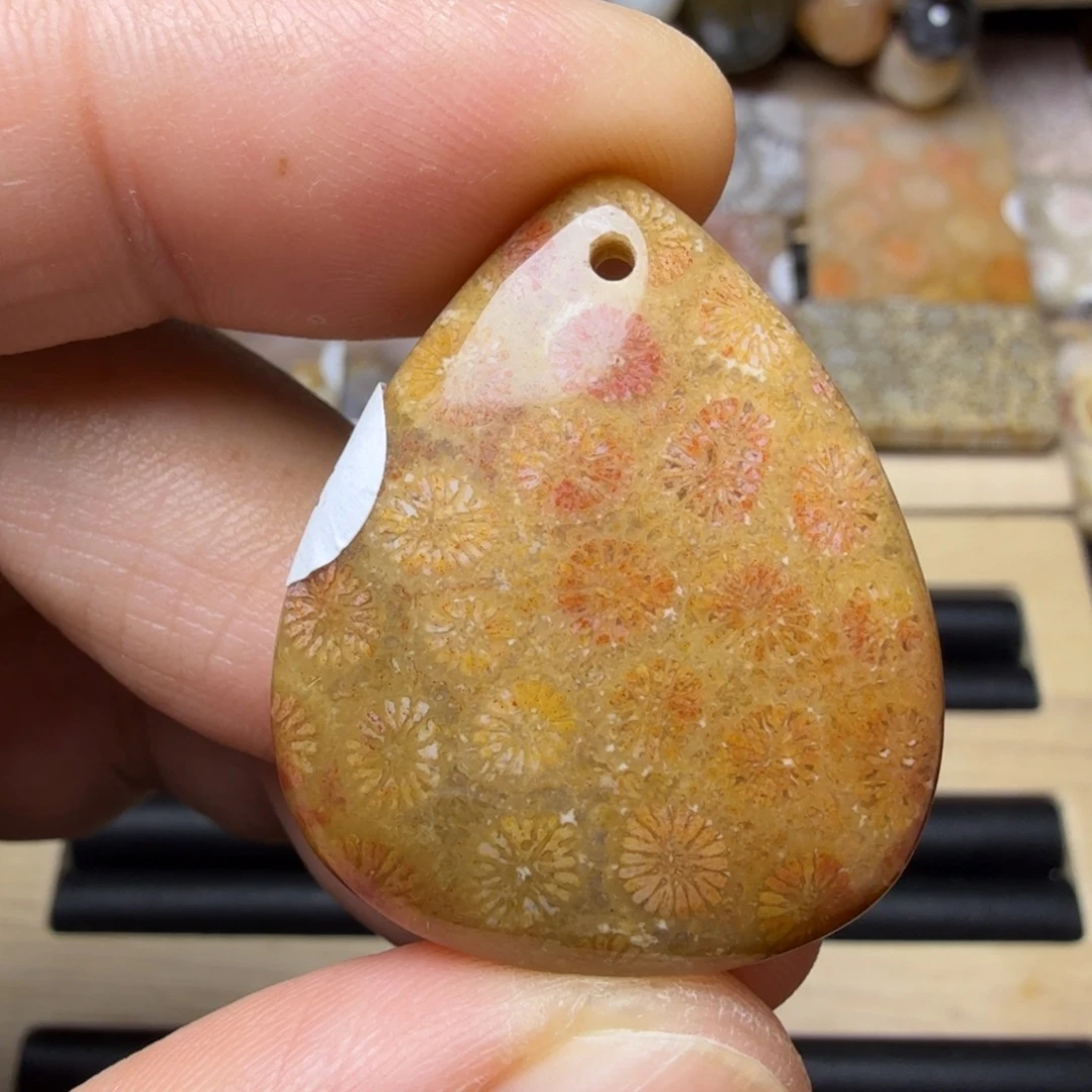 硅化玉未镶嵌纯天然色有机玉石保真色