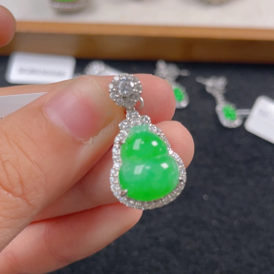 翡翠颈饰银S925镶嵌b n n n