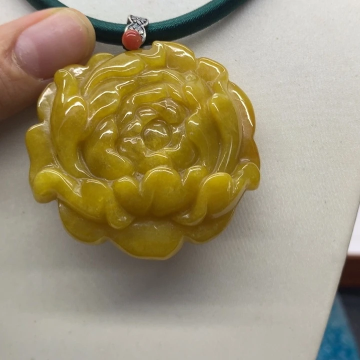 颈饰未镶嵌翡翠吊坠