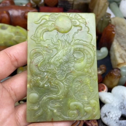 蛇纹石玉未镶嵌颈饰19