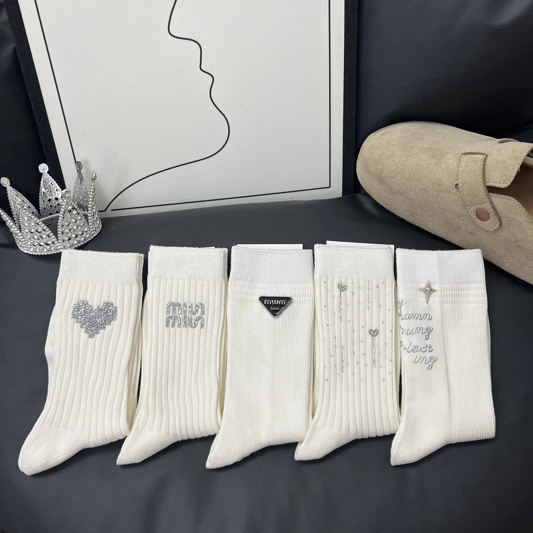 组合款全白女袜欧货轻奢烫钻饰品袜子