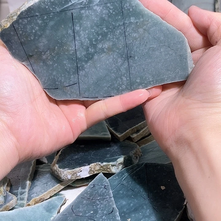 翡翠挂件未镶嵌8号