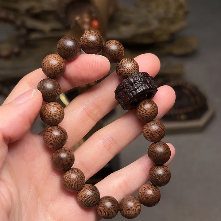 沉香手串越南富森红土帝王料1.0+降真香醒狮