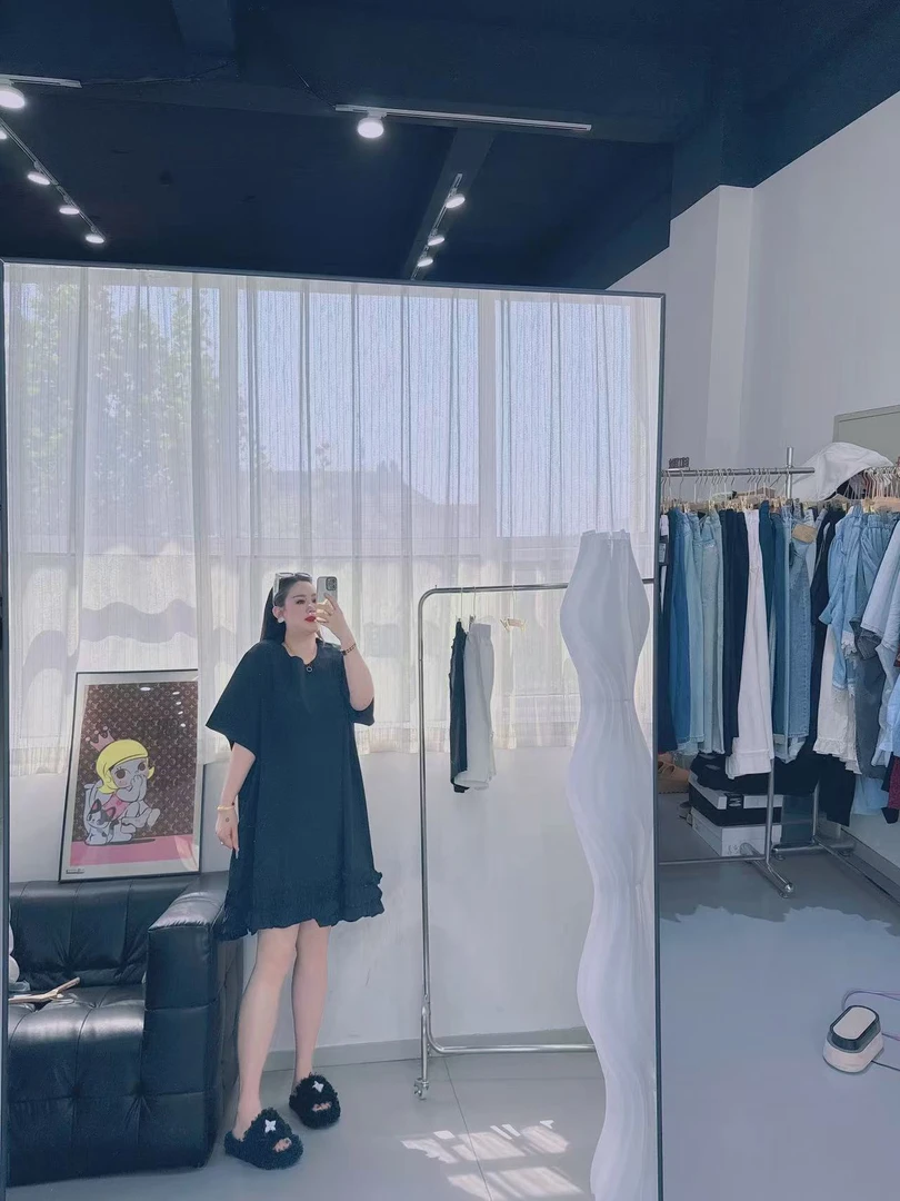 W阿薇-特大码300斤 ‘浪花朵朵’小裙