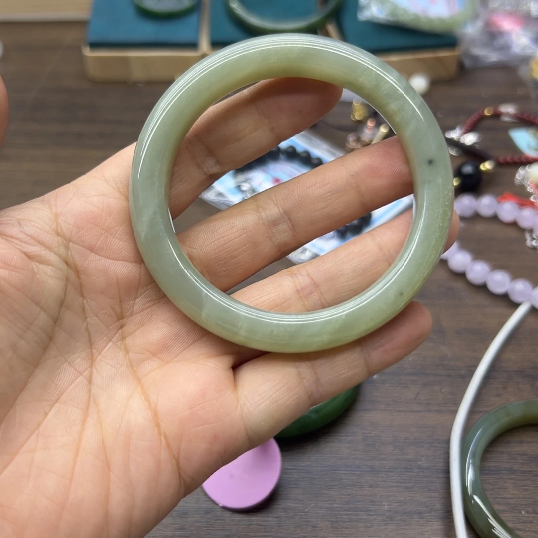 和田玉未镶嵌手镯60.8圈围591