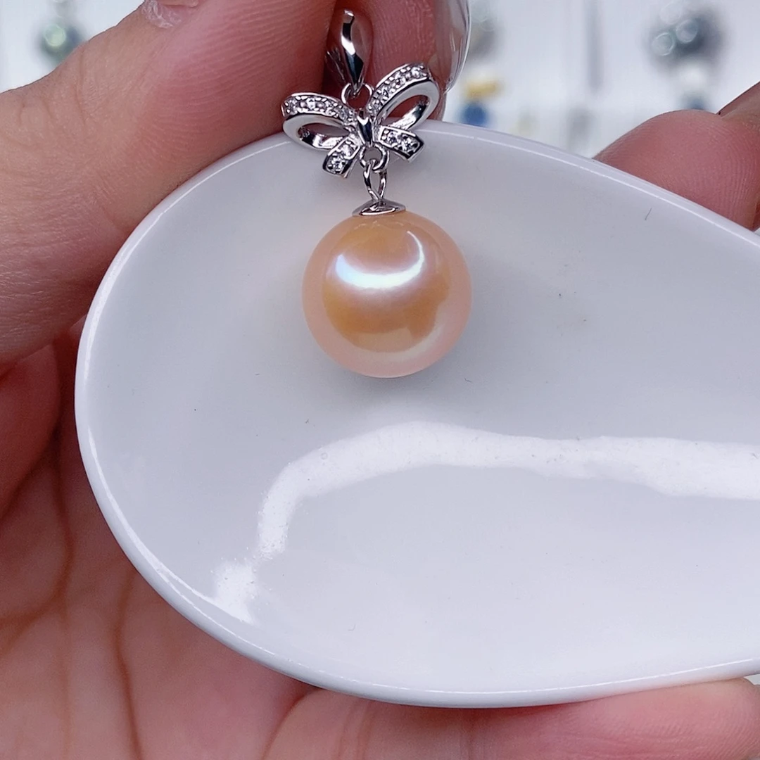 银S925镶嵌淡水珍珠吊坠(赠链)