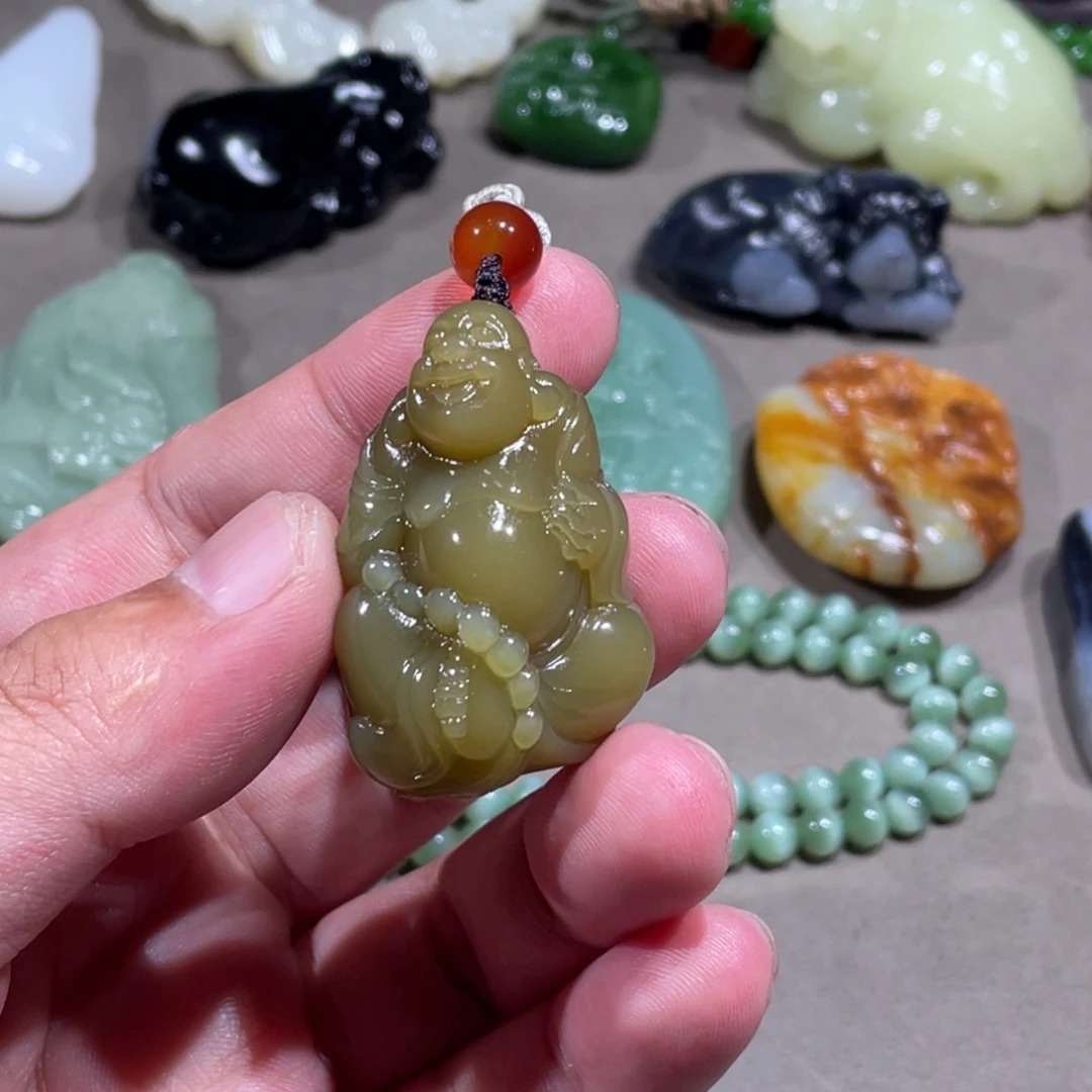 和田玉未镶嵌颈饰