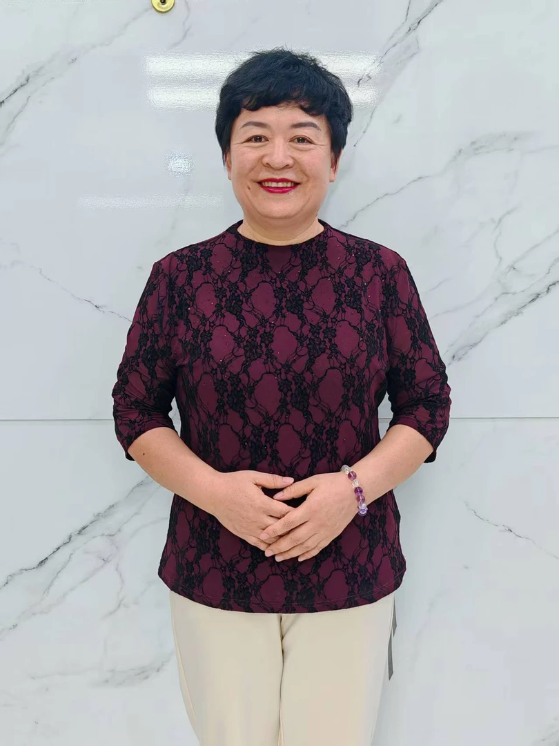 820秋季打底衫镶钻花休闲圆领高领常规长度中老年女装时尚气质