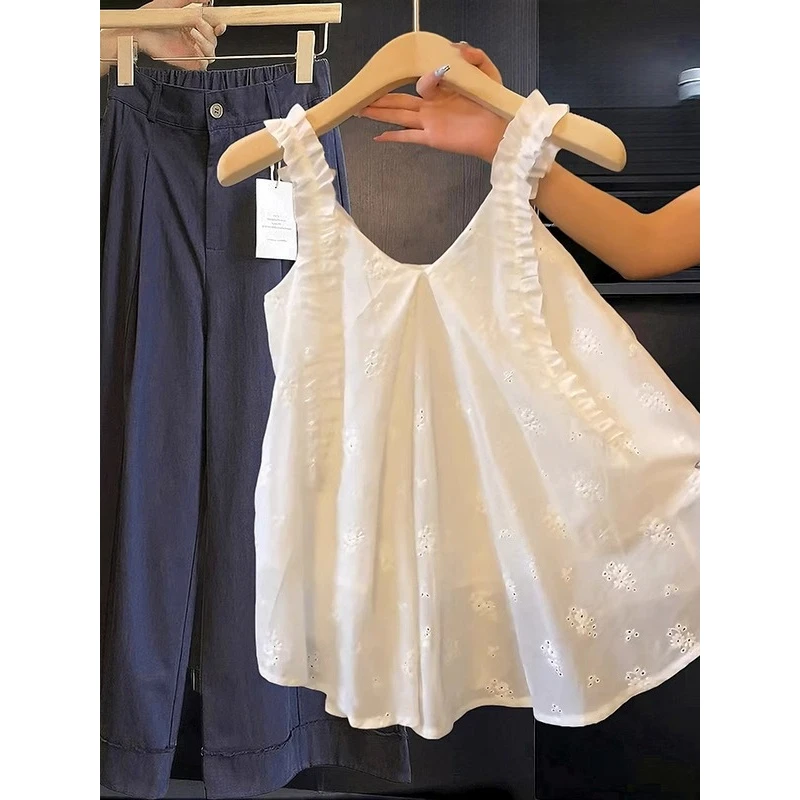 被惊艳到了！2025夏季海岛度假风V领宽松娃娃衫不规则小吊带背心女