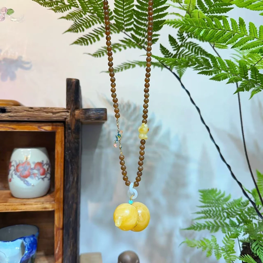 精品蜜蜡葫芦项链