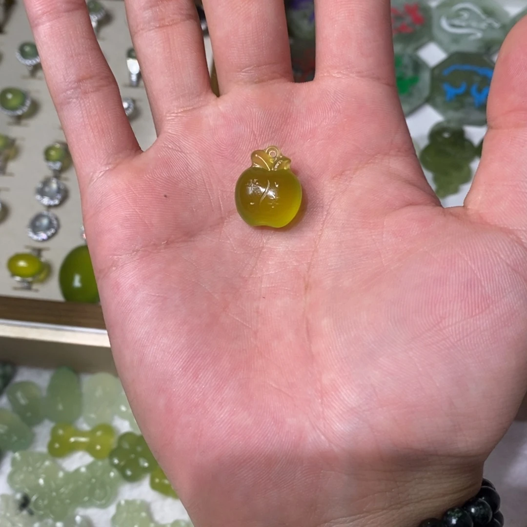 岫玉未镶嵌吊坠(不含链)