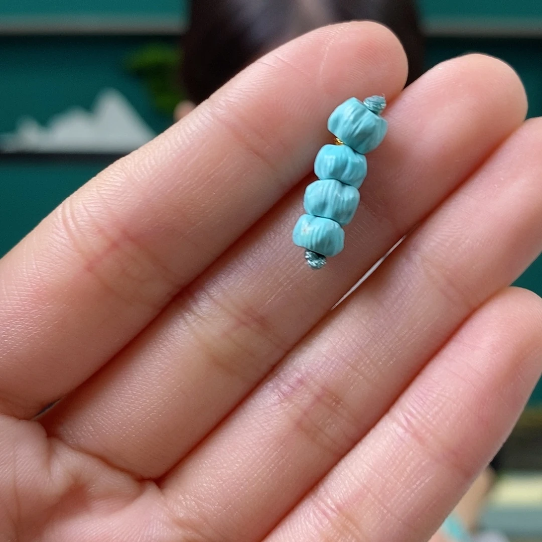 绿松石未镶嵌挂件