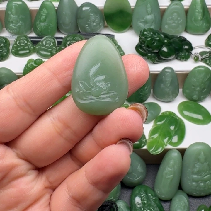 和田玉（碧玉）未镶嵌颈饰