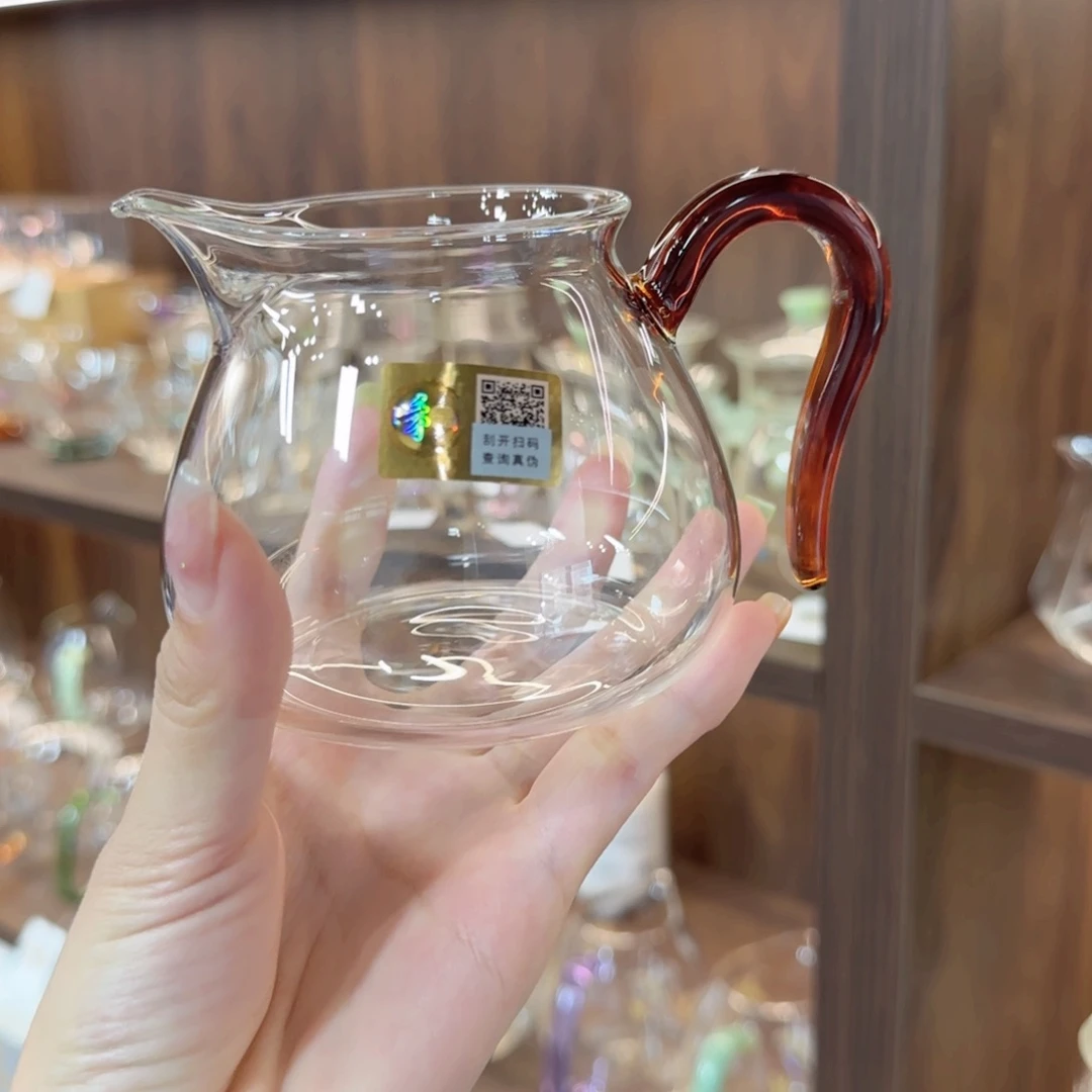 禾器晶悦琥珀色。。