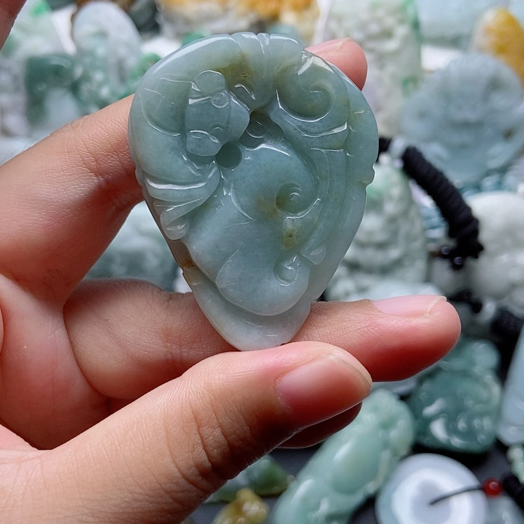 翡翠未镶嵌吊坠(不含链)1