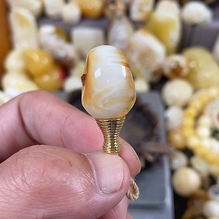 琥珀裸石未镶嵌你