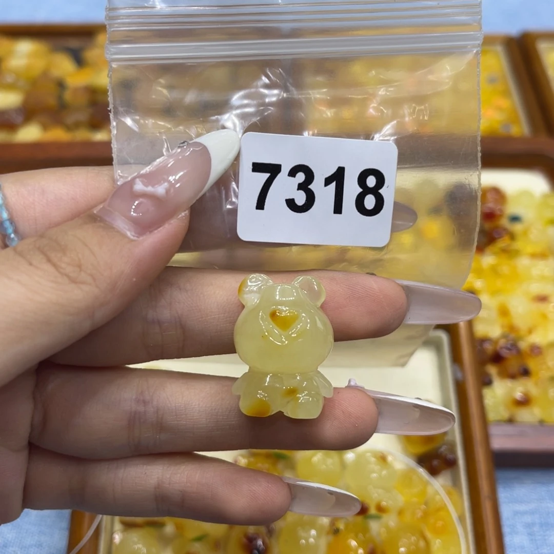 未镶嵌琥珀珠宝奇石
