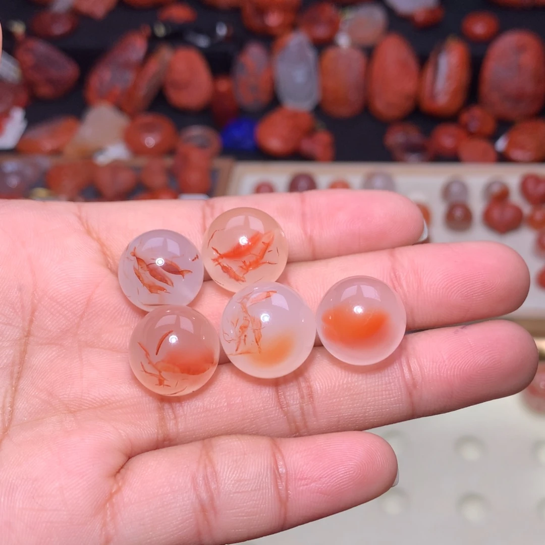 夏***央南红玛瑙未镶嵌珠宝半成品打包