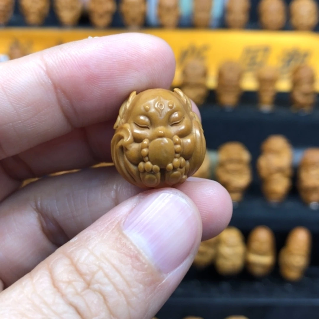【闪购商品】橄榄核手串/手链哒***哒圆九尾狐